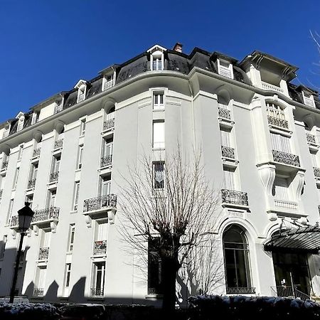 101 Pyrenees Palace Appartement Bagnères-de-Luchon Esterno foto