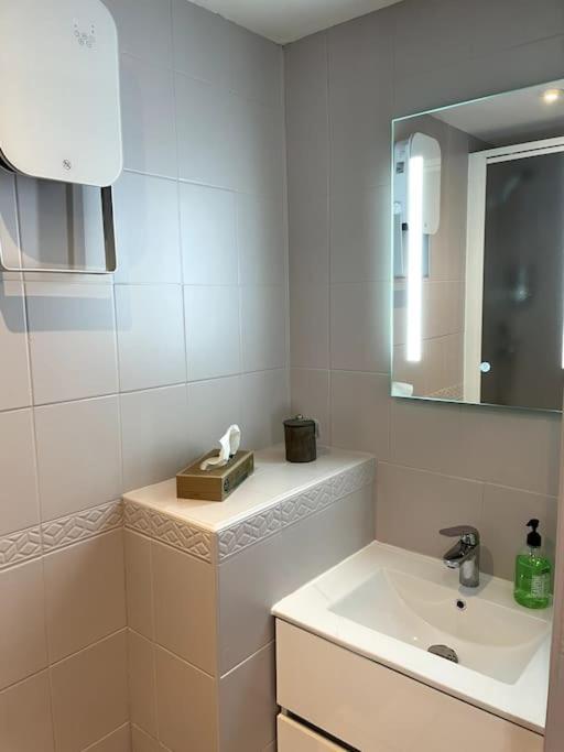 101 Pyrenees Palace Appartement Bagnères-de-Luchon Esterno foto